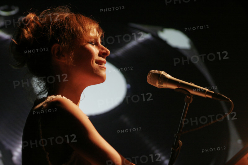 Emily Loizeau, 2006