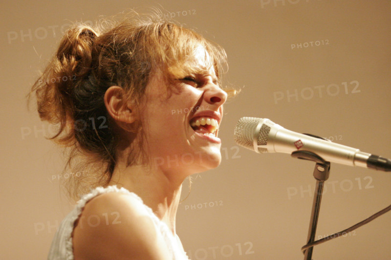 Emily Loizeau, 2006