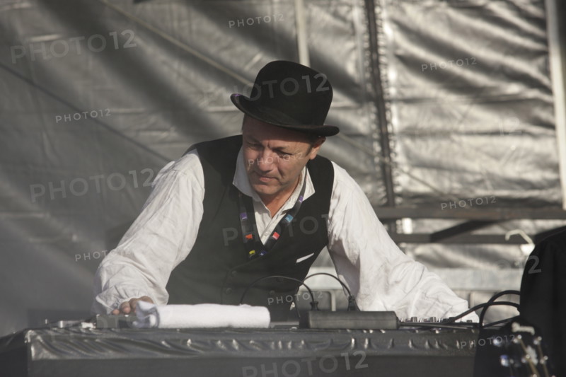 Bibi Tanga et le Professeur Inlassable, 2008