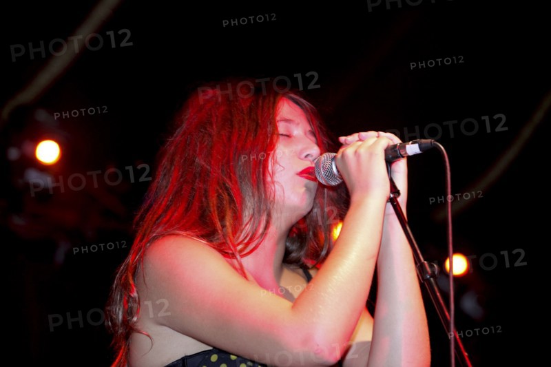 Izïa, 2009