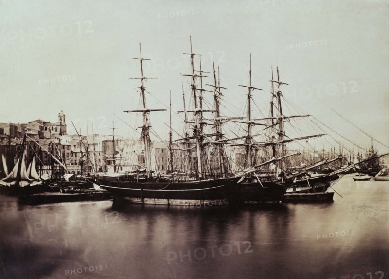 Le Gray Gustave, Sète, Sailing boats alongside the quay