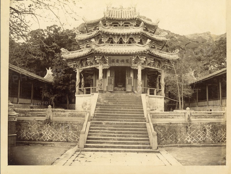 'Lam Po Toh' pagoda at Eming Kang (China)