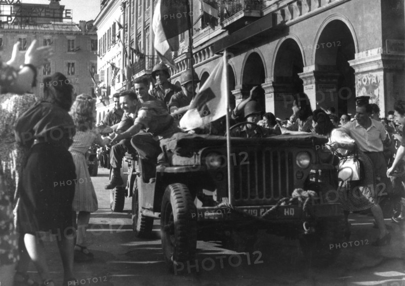 Scene of cheering crowd during the Liberation of Paris (August 1944)