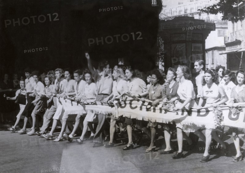 Scene of cheering crowd during the Liberation of France (August 1944)