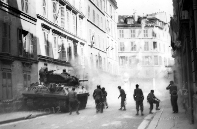 A tank near the Luxembourg Palace, at the Liberation of Paris (August 1944)