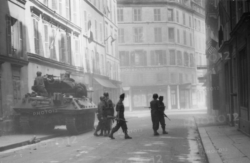 An armoured vehicule near the Luxembourg Palace, at the Liberation of Paris (August 1944)