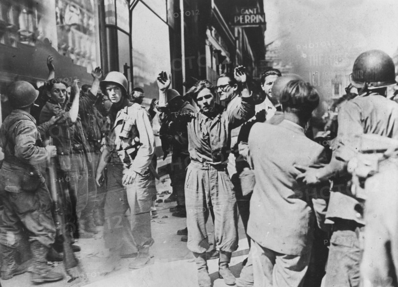 German prisoners at the Kommandantur disarmed by  the Leclerc troops (August 1944)