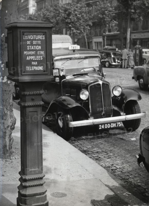 A marker to send for a taxi in Paris, 1955