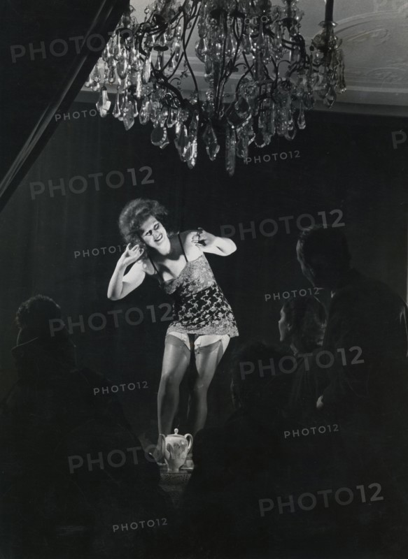 Madame Schmidt, danseuse dans une maison close