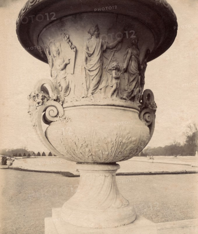 Atget, Vase in the Park of Versailles