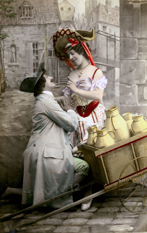 La jolie laitière et l'amoureux. Carte portale ancienne