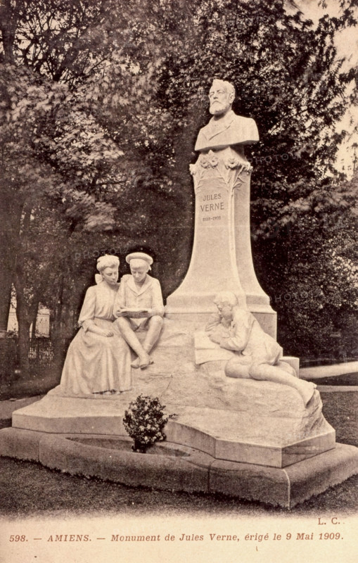 Monument of Jules Verne