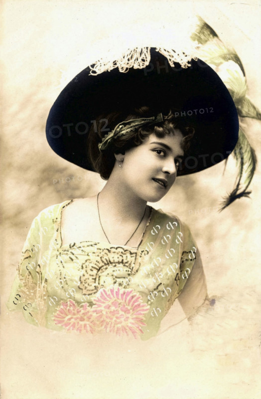 Chapeau à la mode