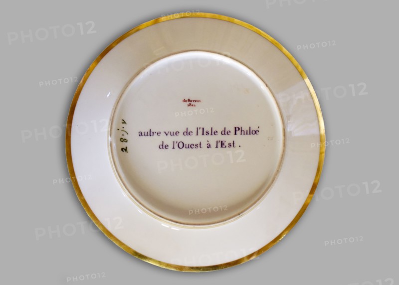 Assiette en porcelaine du service Egyptien commandé par Joséphine de Beauharnais