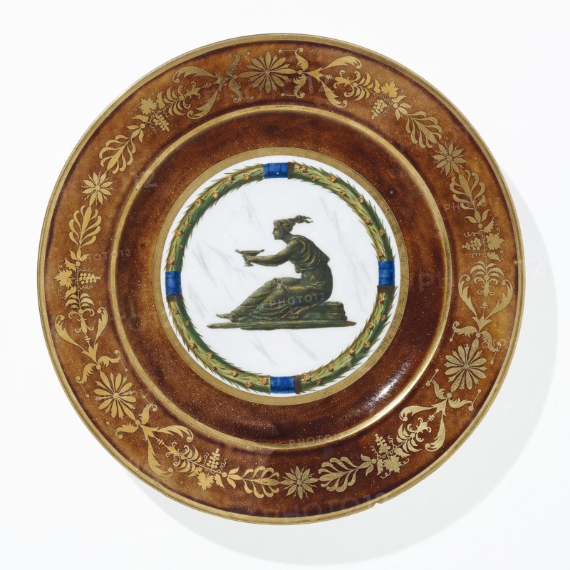 Manufacture de Sèvres, Assiette du service Ecaille