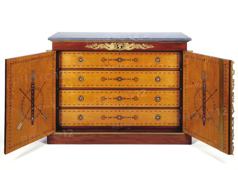 Pierre-Etienne Levasseur and Levasseur Jeune (possibly Pierre-François-Henri Levasseur), Chest of drawers