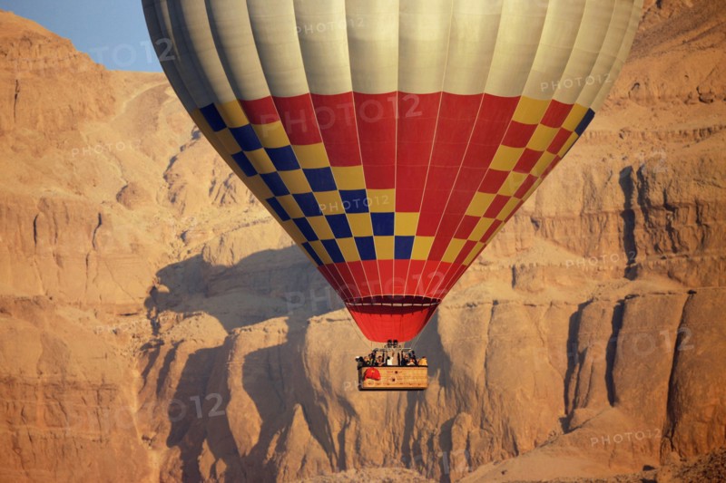 Montgolfières au-dessus de Louxor