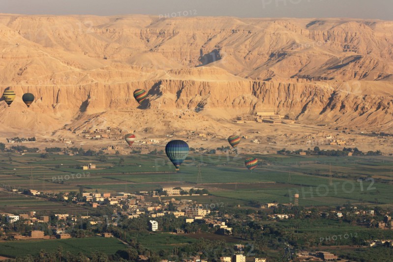 Montgolfières au-dessus de Louxor