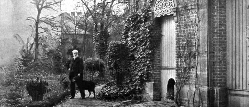 Novelist Jules Verne and his dog Follet