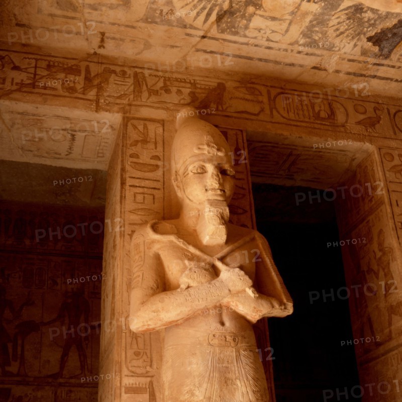 Abu Simbel, Large temple of Ramses II. Pronaos