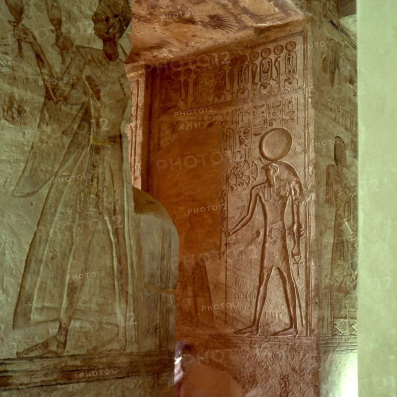 Abou-Simbel, Grand temple de Ramsès II. Pronaos