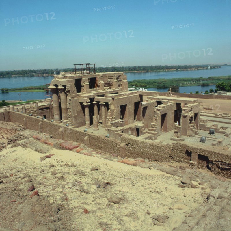 Kôm Ombo, Vue générale du temple et du Nil