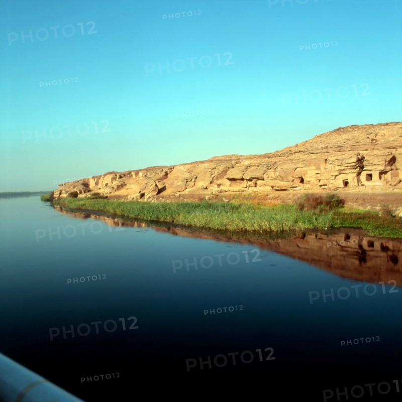 Gebel El-Silsileh, The west bank and the speos