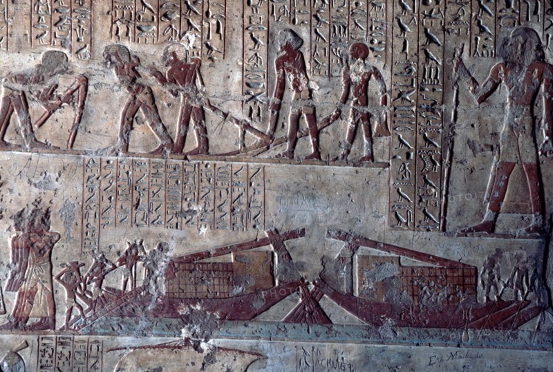 El Kab, Tomb of Paheri, loading the barques