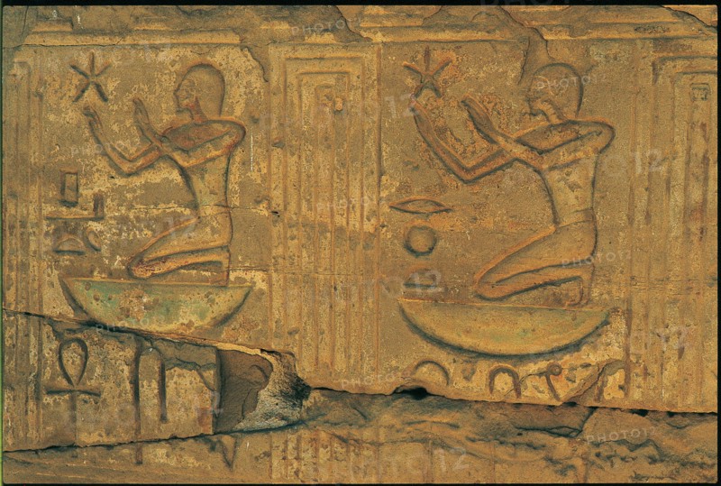 Abydos, The initiates venerating the five-branch star