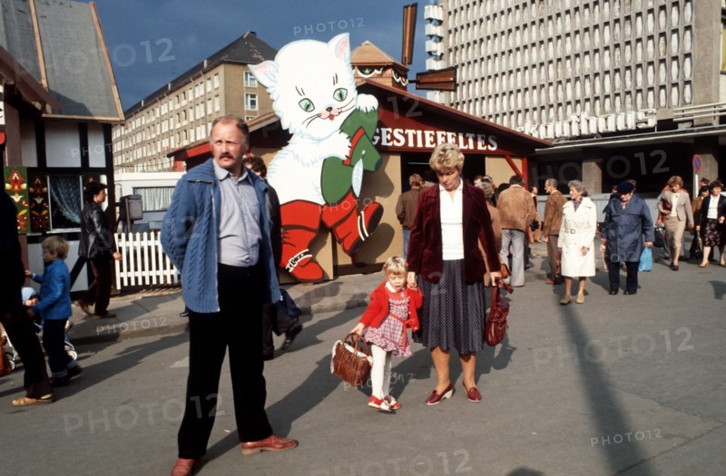 Daily life in East Germany in 1982