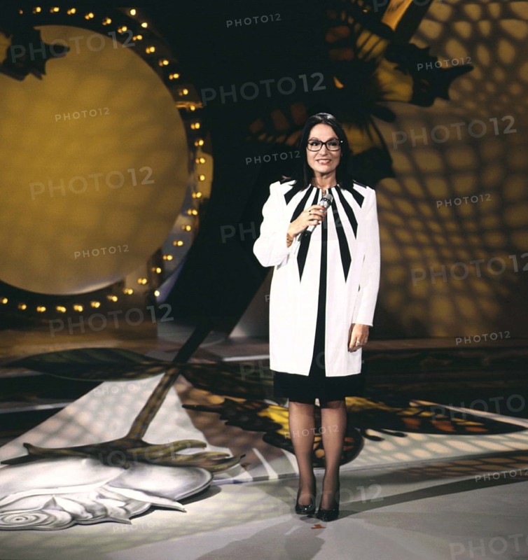 Nana Mouskouri