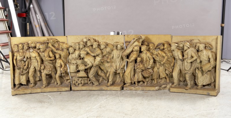Guillot et Müller, "Frise du Travail"