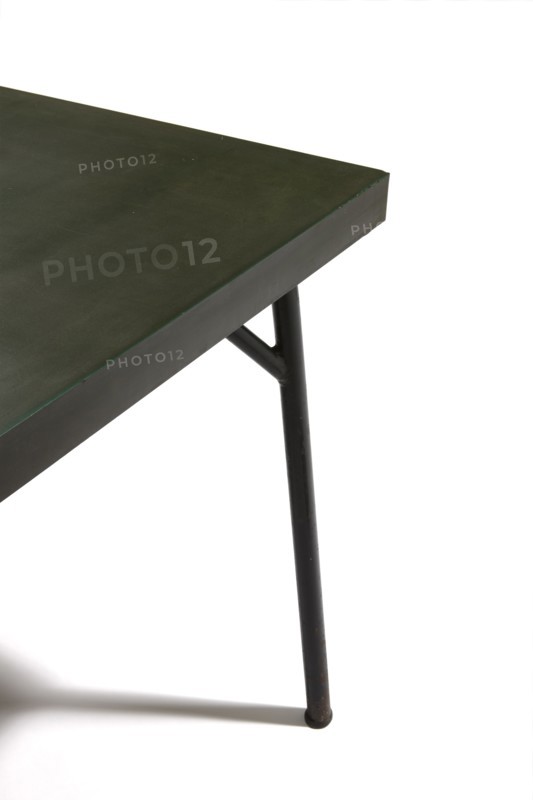 René Herbst, Table (détail)