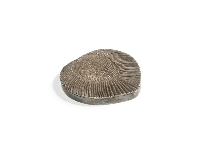 Line Vautrin, Poudrier "Feuille"