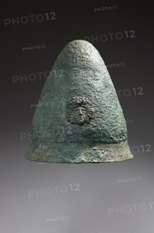 Magna Graecian pilos helmet