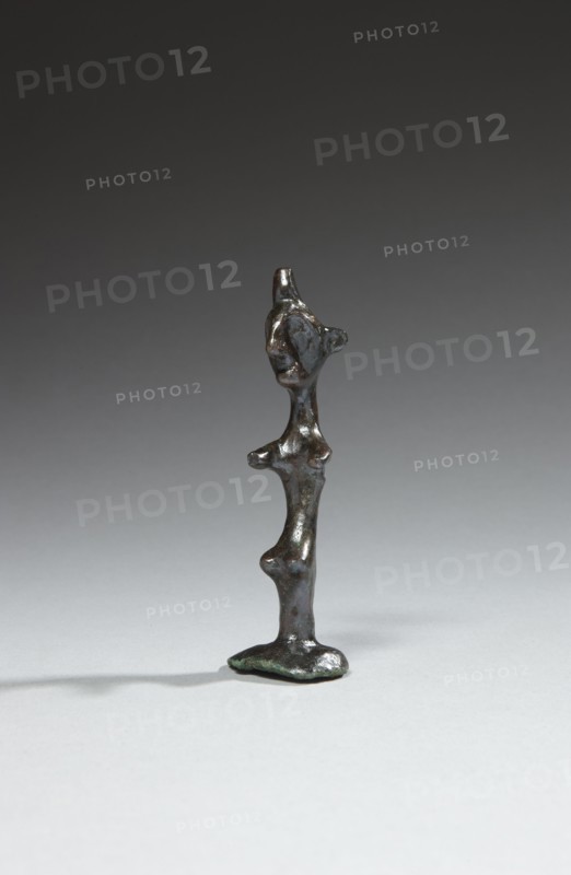 Cananean votive statuette figuring a stylized character