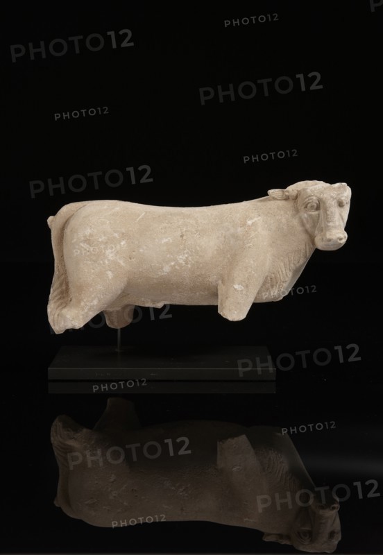 Statuette représentant probablement le taureau Apis