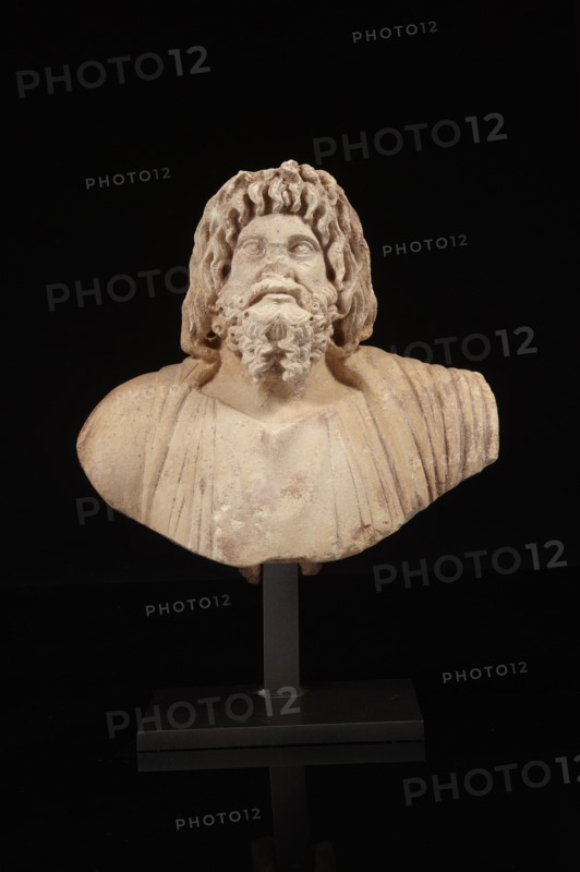 Buste représentant le dieu Sérapis
