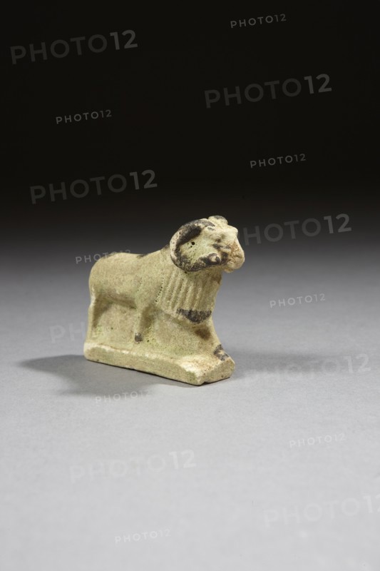 Figurine représentant un bélier, probablement le dieu Knoum