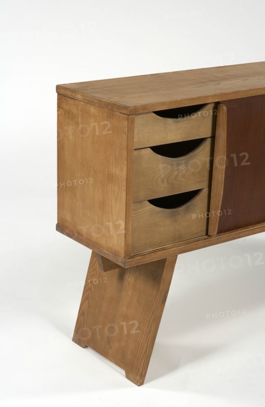 Buffet cabinet interior