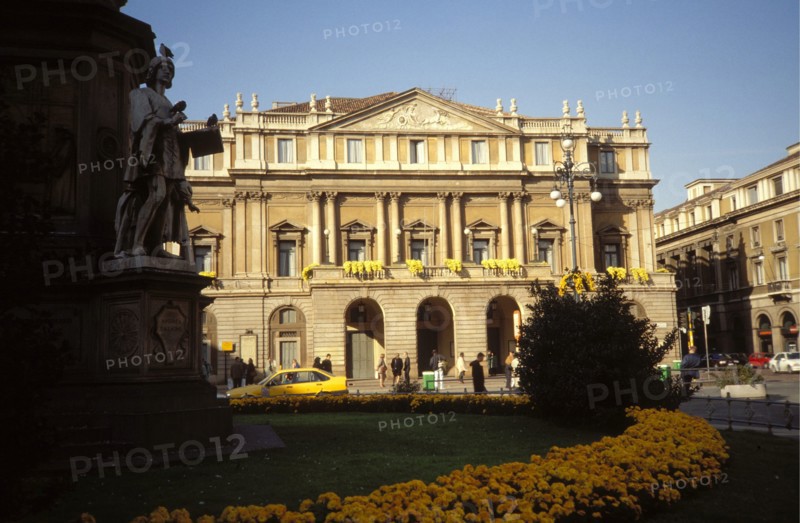 00/11/1992. LA SCALA DE MILAN