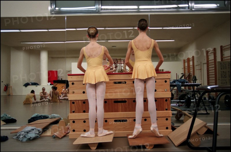 01/10/2000. The "Petits Rats", pupils of the Opera Garnier ballet class in Paris, working as extras.