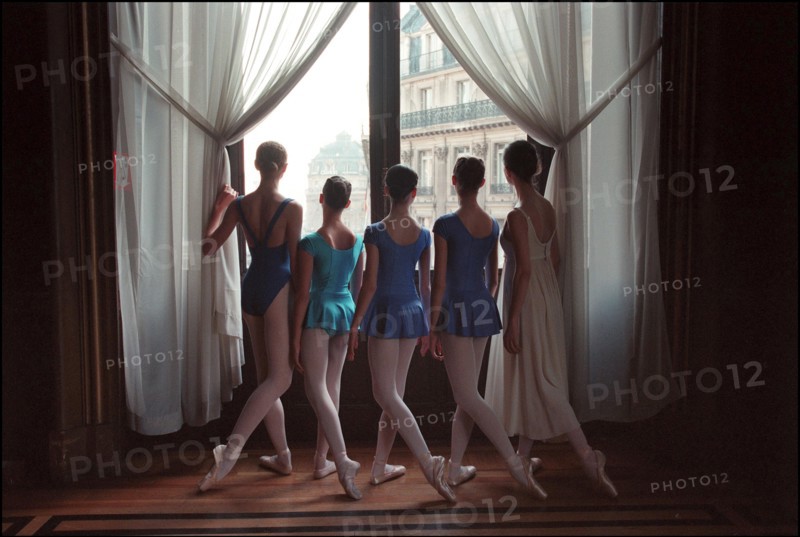 01/10/2000. The "Petits Rats", pupils of the Opera Garnier ballet class in Paris, working as extras.