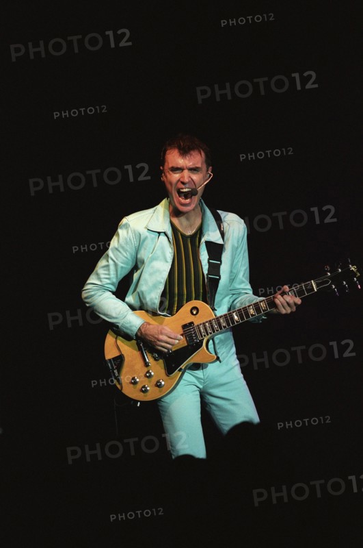 08/02/1998. D. BYRNE EN CONCERT AU BATACLAN