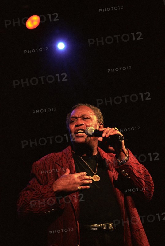 00/11/1998. AXELLE RED EN CONCERT W/STARS DE LA SOUL AU PALAIS DES CONGRES