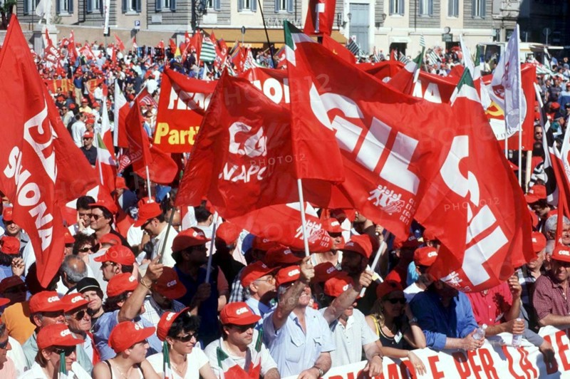 ITALY. ROMA. MAY 29, 1999. DEMONSTRATION AGAINST TERRORISM