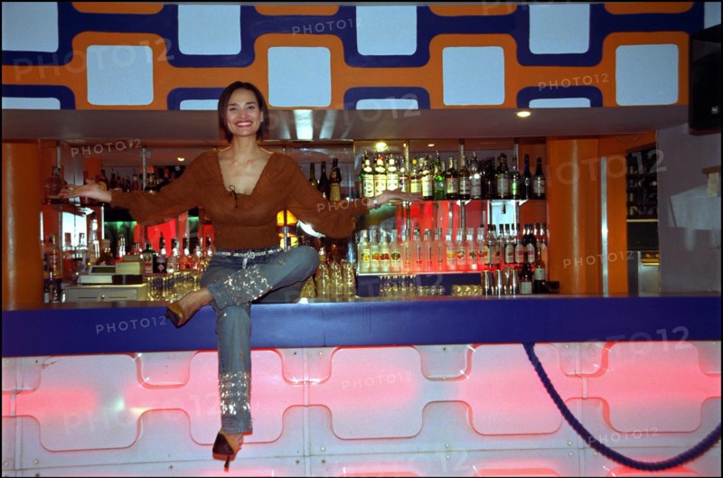10/00/2000. Frederique Bedos - french host on MTV