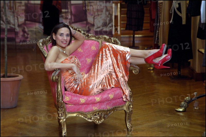 10/00/2000. Frederique Bedos - french host on MTV