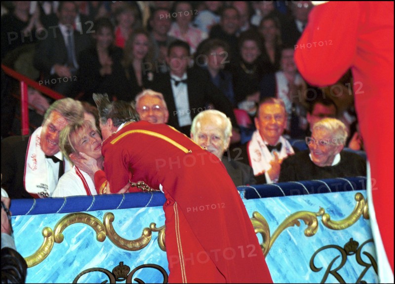 01/23/2001. The Monaco Circus Festival: prize ceremony.