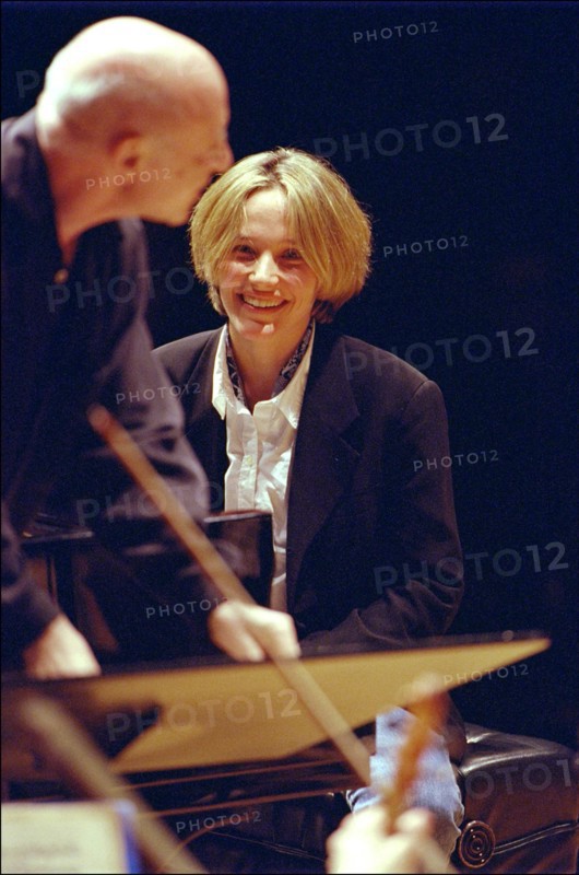 04/04/2001. Helene Grimaud, pianist, on rehearsal at "la cite de la musique".
